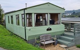 Spacious 2 Bedroomed Mobile Home